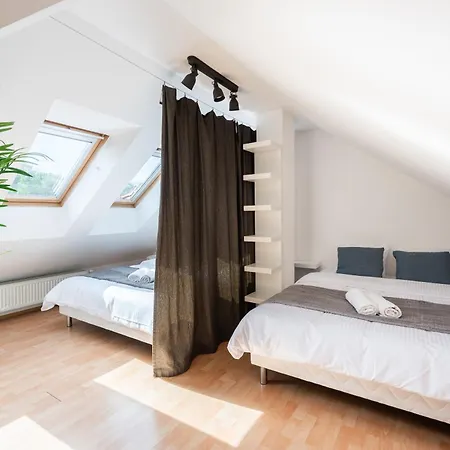 Apartment Next To Kinsky Garden Prague