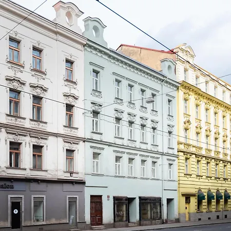 Apartment Next To Kinsky Garden *