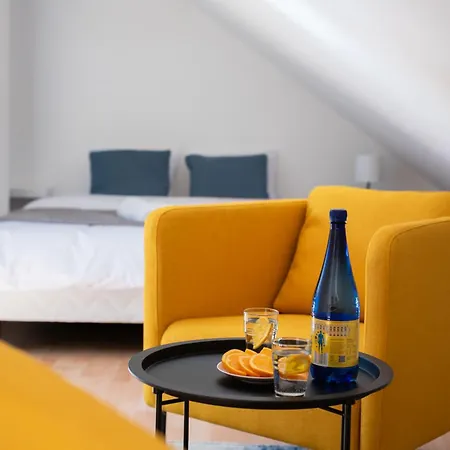 Next To Kinsky Garden Apartment Prag